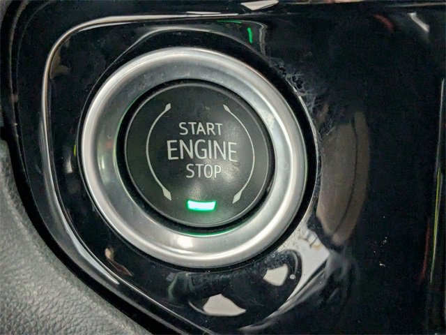 Used 2024 GMC Sierra 3500 SLT w/ SLT Premium Package image 25