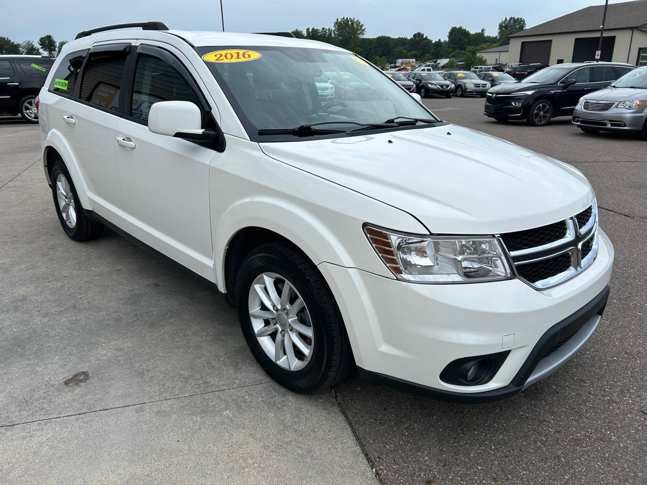 Used 2016 Dodge Journey SXT AWD/4WD image 3
