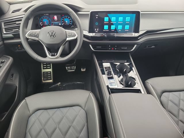 New 2026 Volkswagen Atlas Cross Sport SEL Premium R-Line AWD/4WD image 11