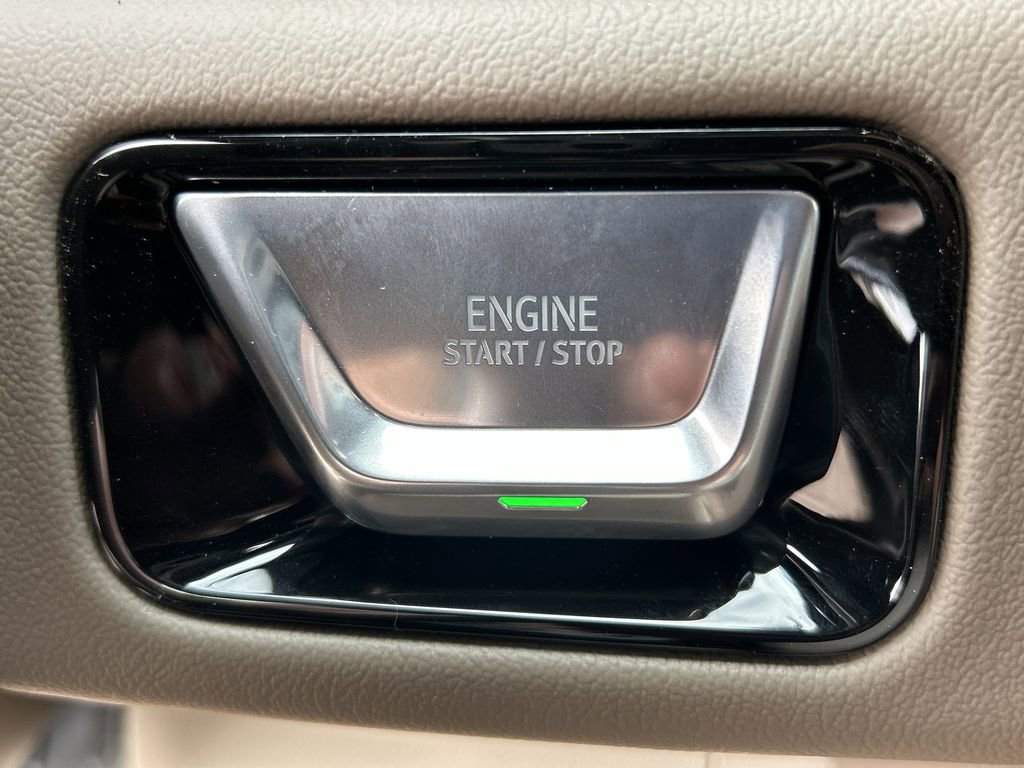 New 2026 GMC Yukon XL Denali w/ Sun & Power Step Package image 17