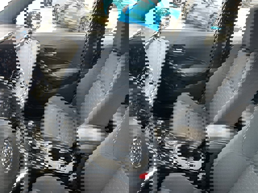 Used 2024 Toyota Corolla SE image 9