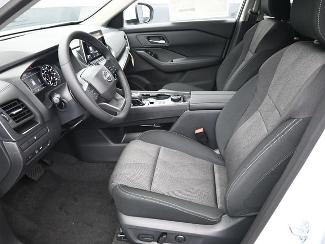 Used 2026 Nissan Rogue SV AWD/4WD image 9