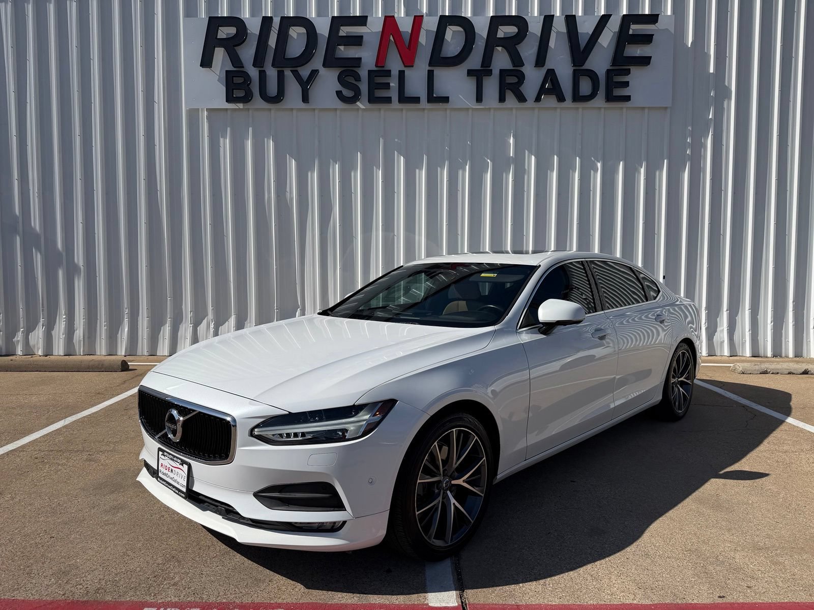 Used 2018 Volvo S90 T5 Momentum w/ Convenience Package