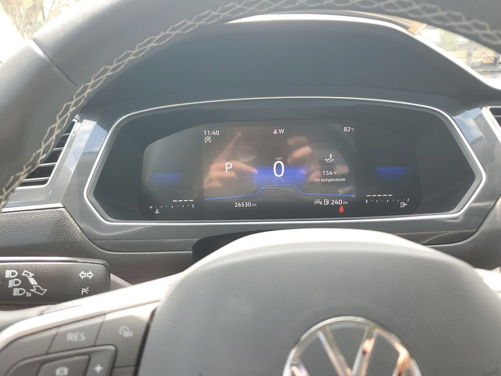 Certified 2023 Volkswagen Tiguan SE FWD image 25