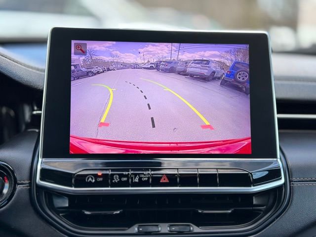 Used 2022 Jeep Compass High Altitude w/ (RED) Package image 16