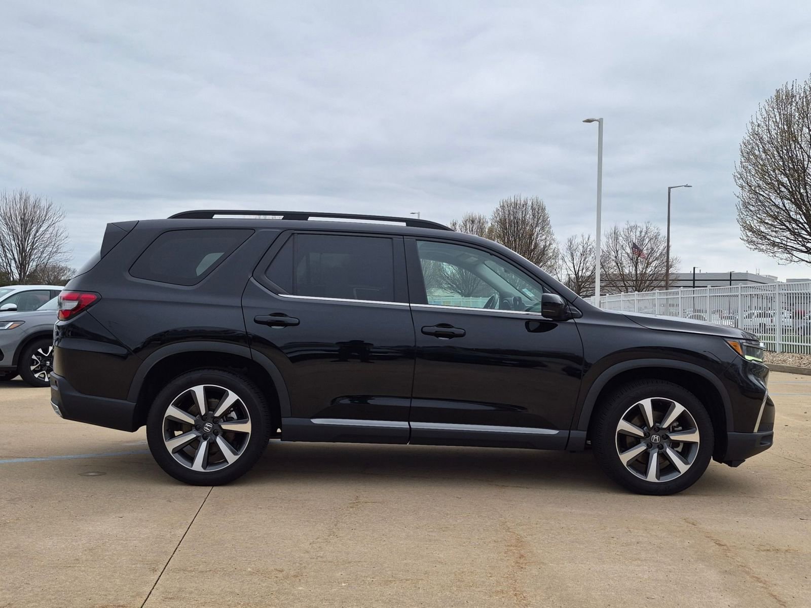Certified 2023 Honda Pilot Touring image 5
