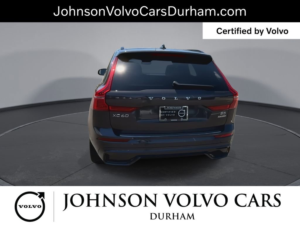 Used 2023 Volvo XC60 B5 Ultimate w/ Climate Package FWD image 8
