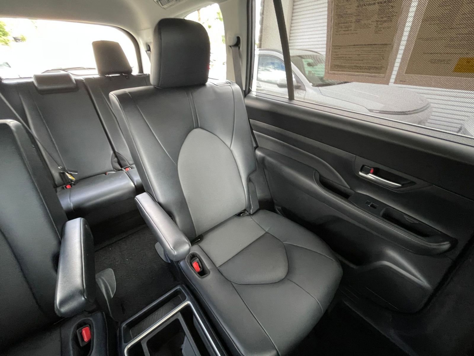 Used 2025 Toyota Grand Highlander FWD image 38