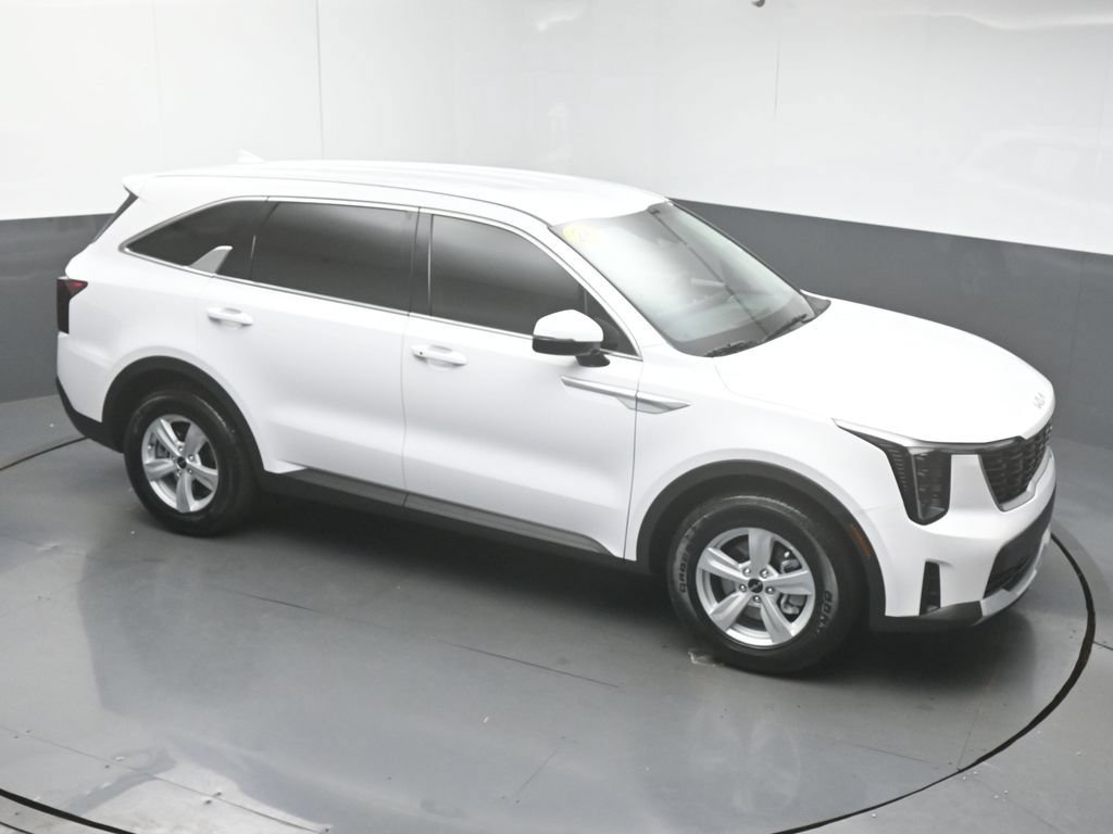 Used 2026 Kia Sorento LX FWD image 39