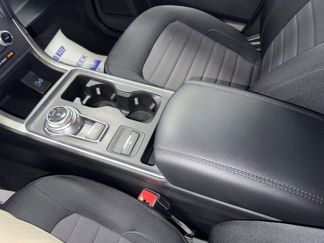Used 2022 Ford Edge SE image 19