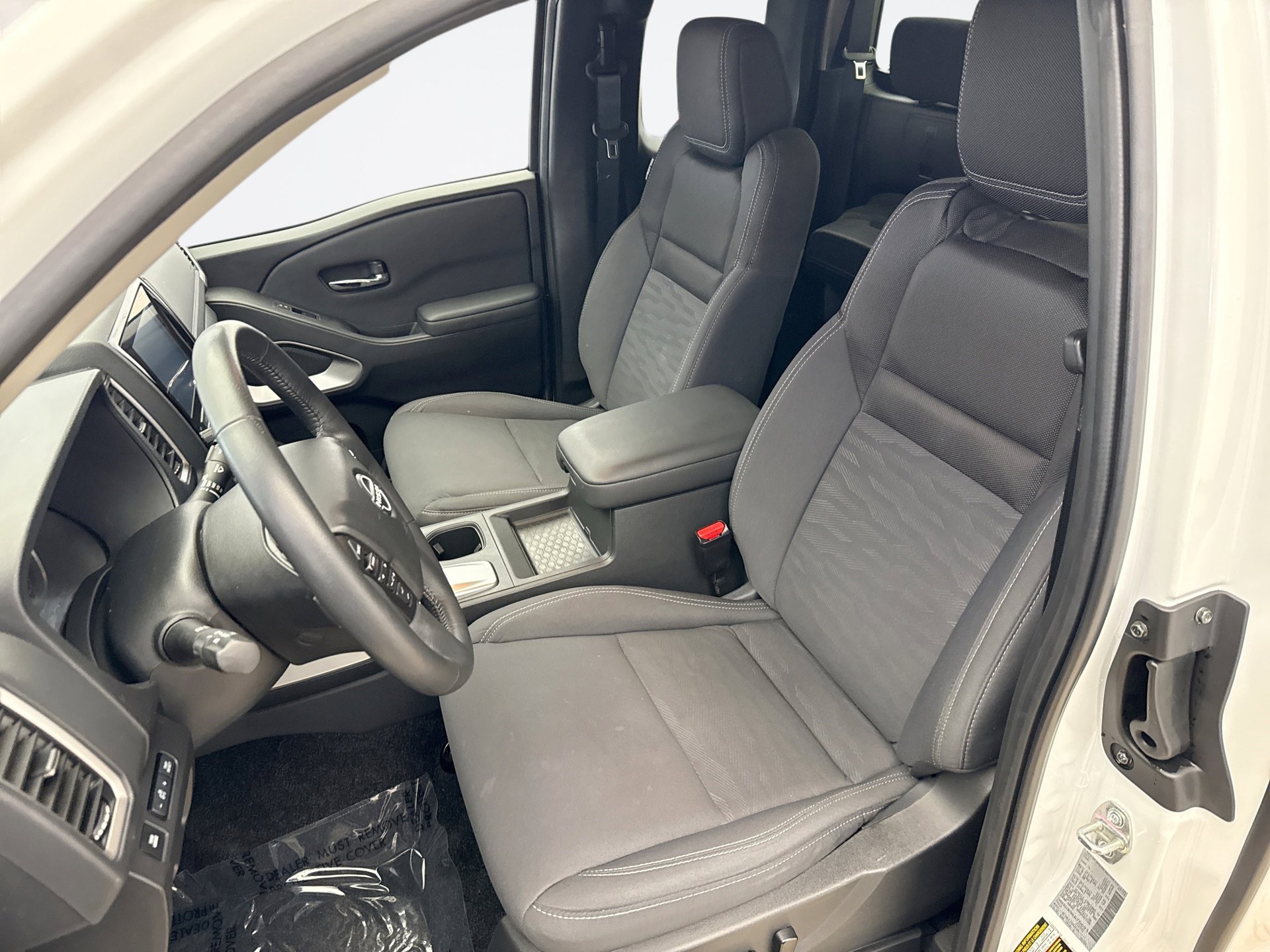 Used 2024 Nissan Frontier SV w/ SV Convenience Package AWD/4WD image 11
