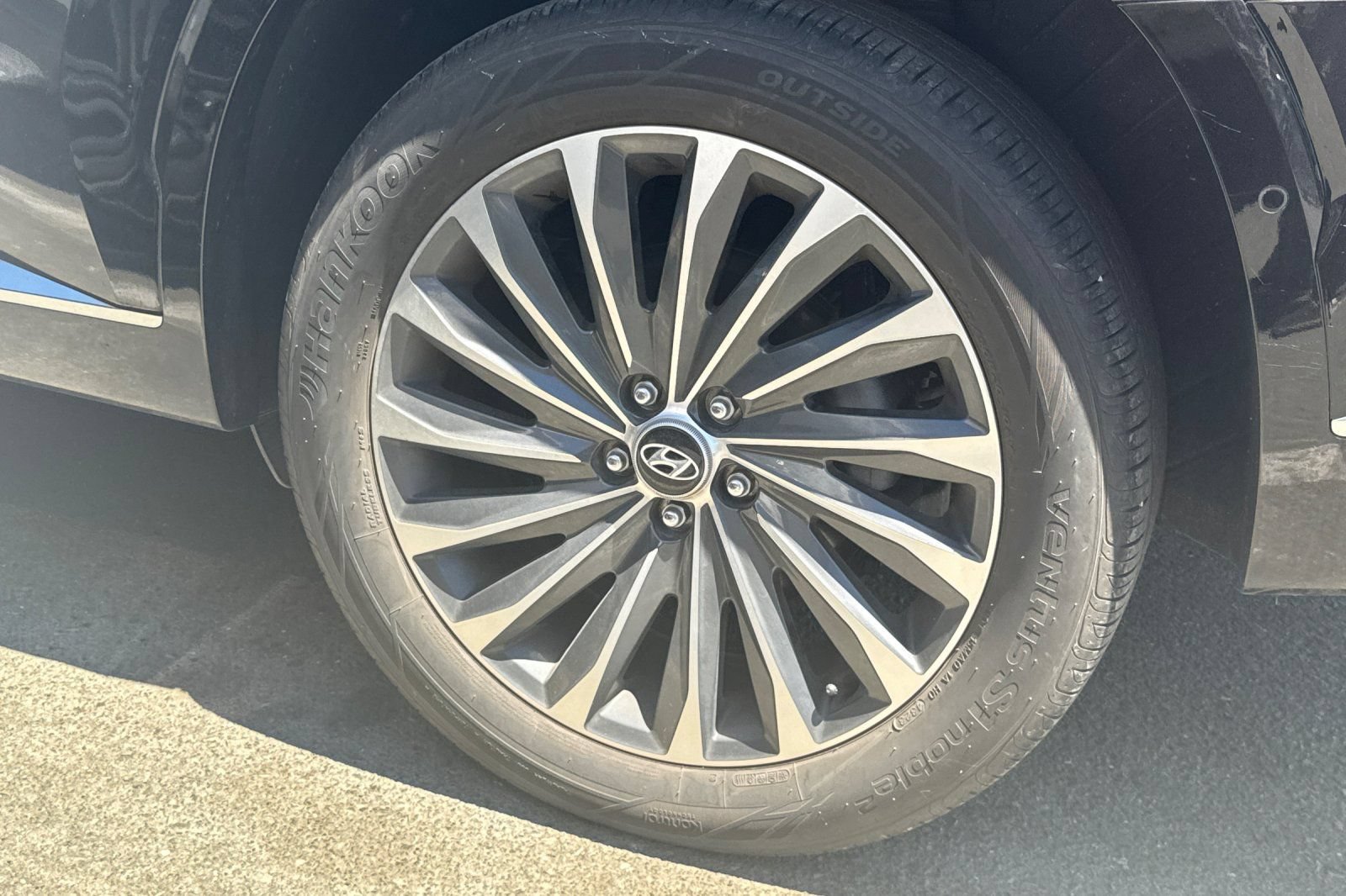 Used 2024 Hyundai Palisade Calligraphy AWD/4WD image 4
