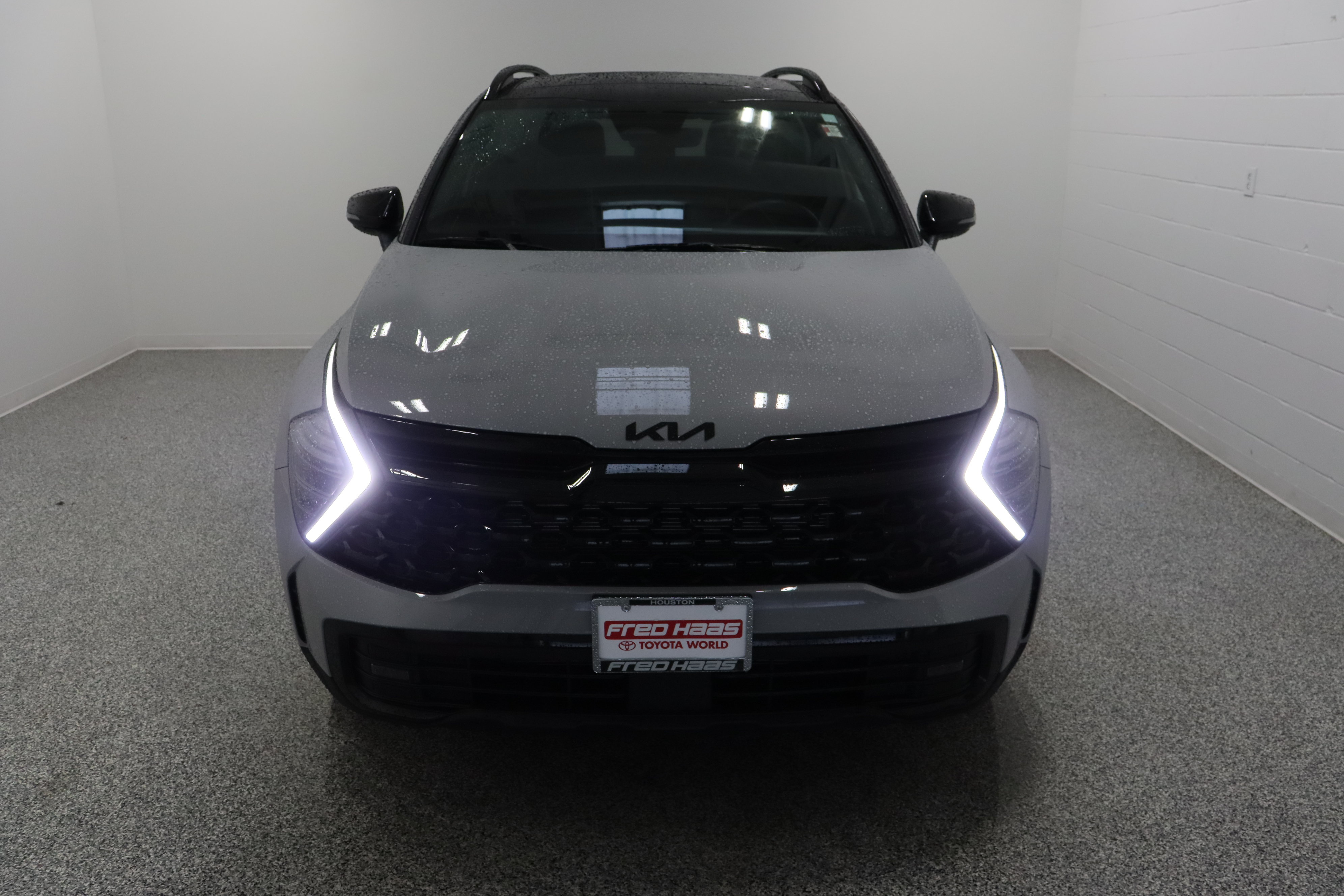 Used 2025 Kia Sportage X-Pro AWD/4WD image 3