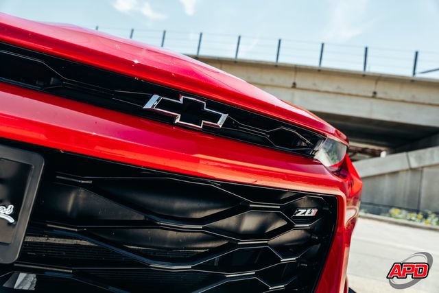 Used 2018 Chevrolet Camaro ZL1 RWD image 22