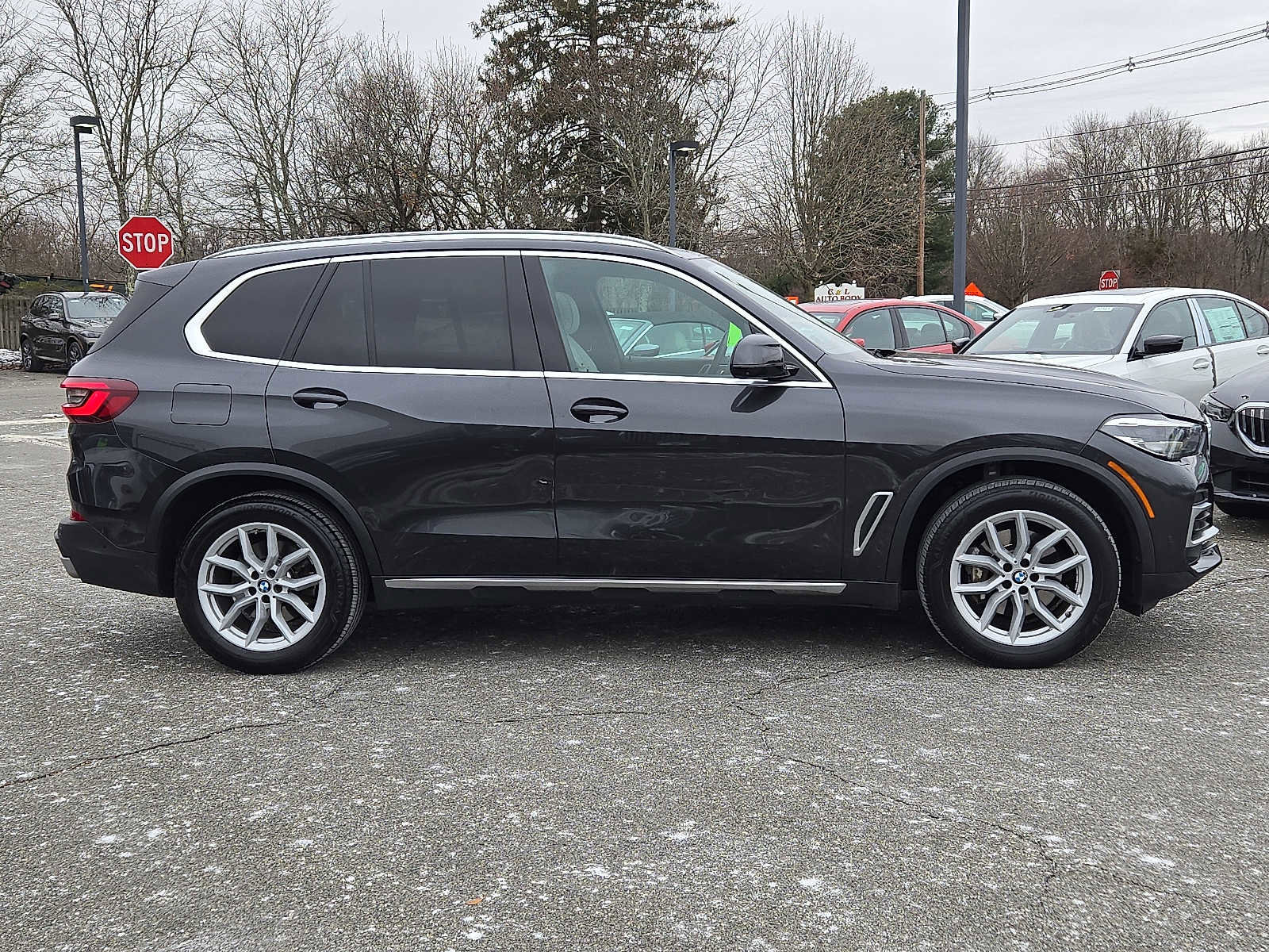 Used 2023 BMW X5 xDrive40i w/ Premium Package image 7