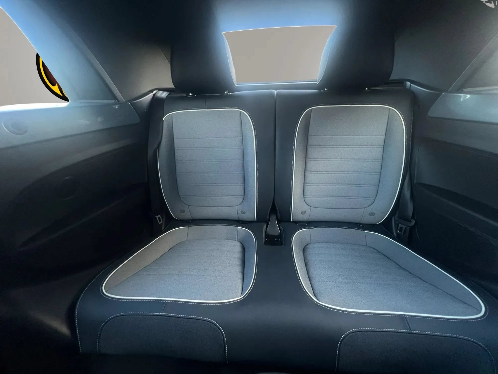 Used 2016 Volkswagen Beetle 1.8T Denim FWD image 20