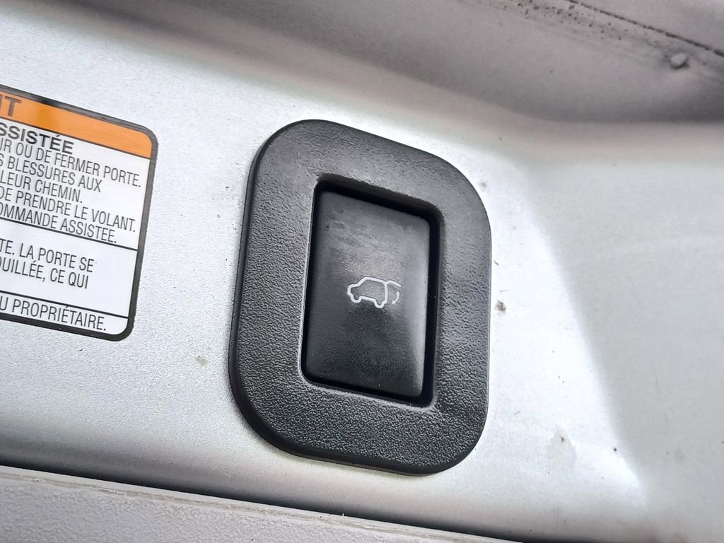 Used 2018 Toyota Sienna XLE FWD image 32