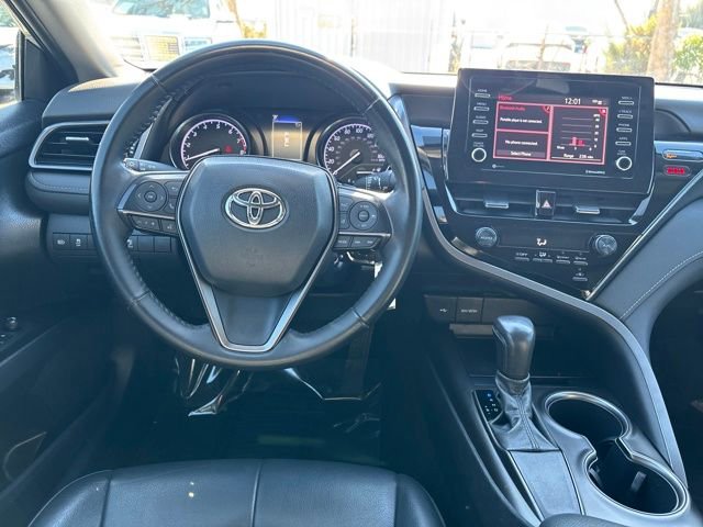 Used 2021 Toyota Camry SE image 14