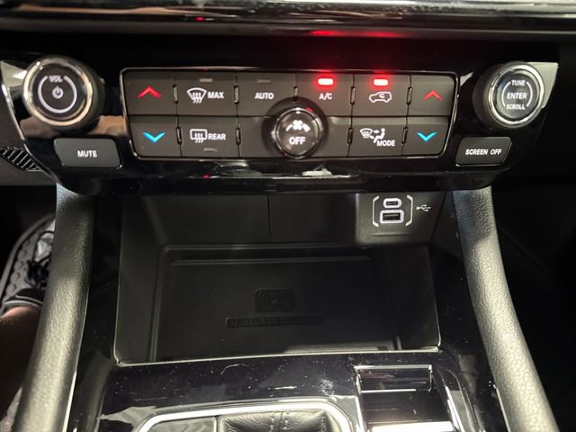 New 2026 Jeep Compass Latitude image 13