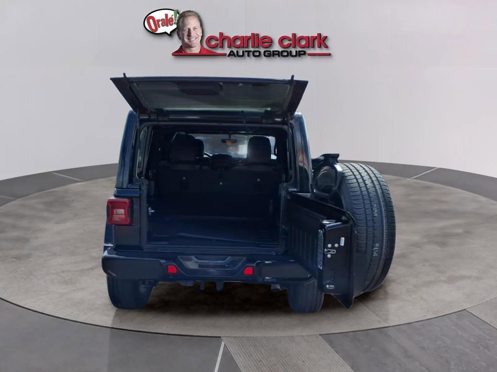 Used 2021 Jeep Wrangler Unlimited Sahara image 5