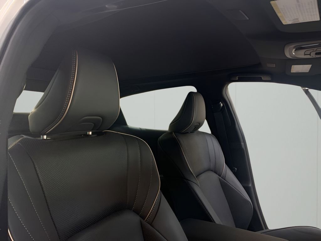 New 2025 Toyota Crown Platinum image 16