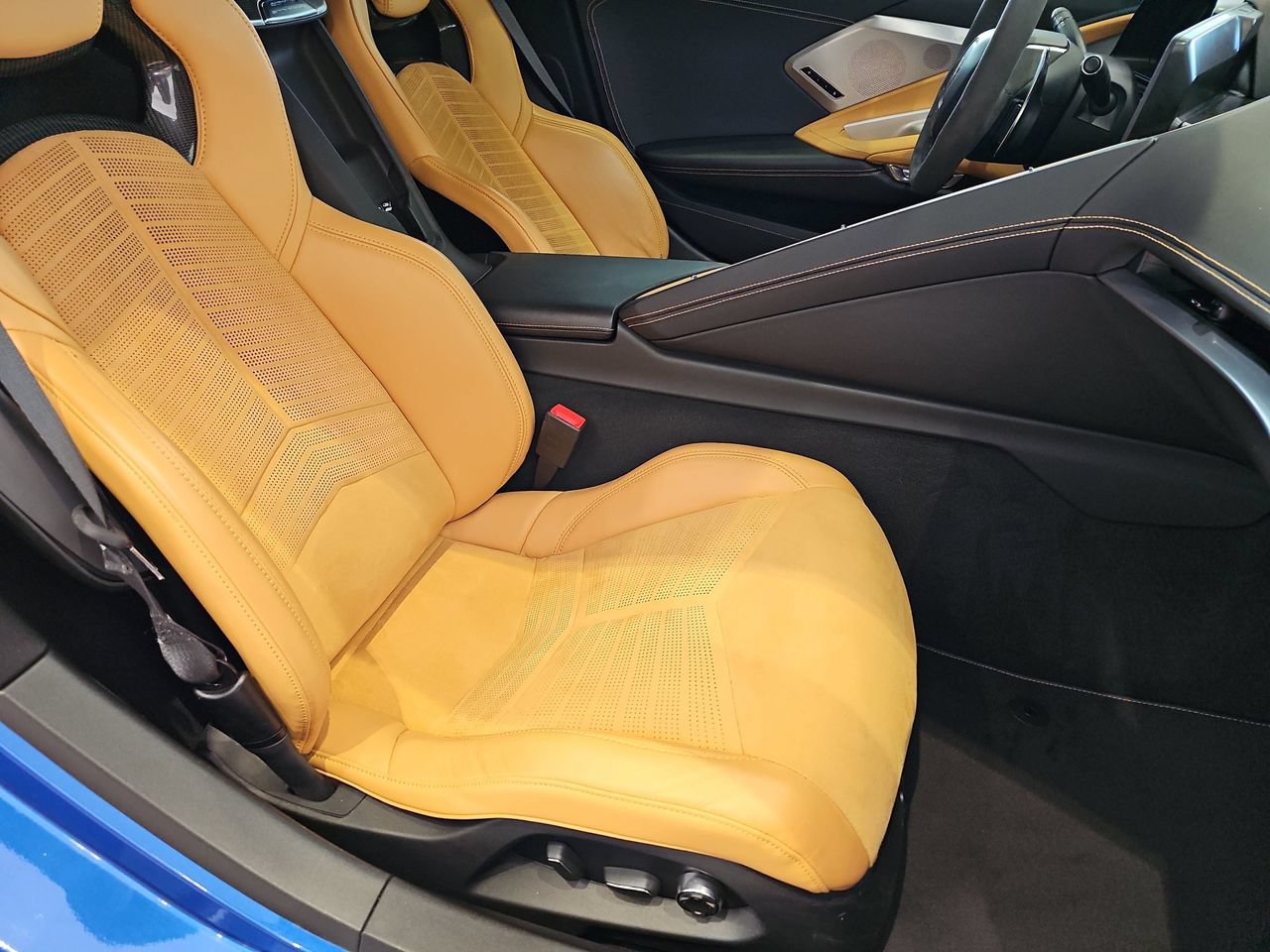 Certified 2021 Chevrolet Corvette Stingray Preferred Cpe w/ Z51 Performance Package RWD image 13