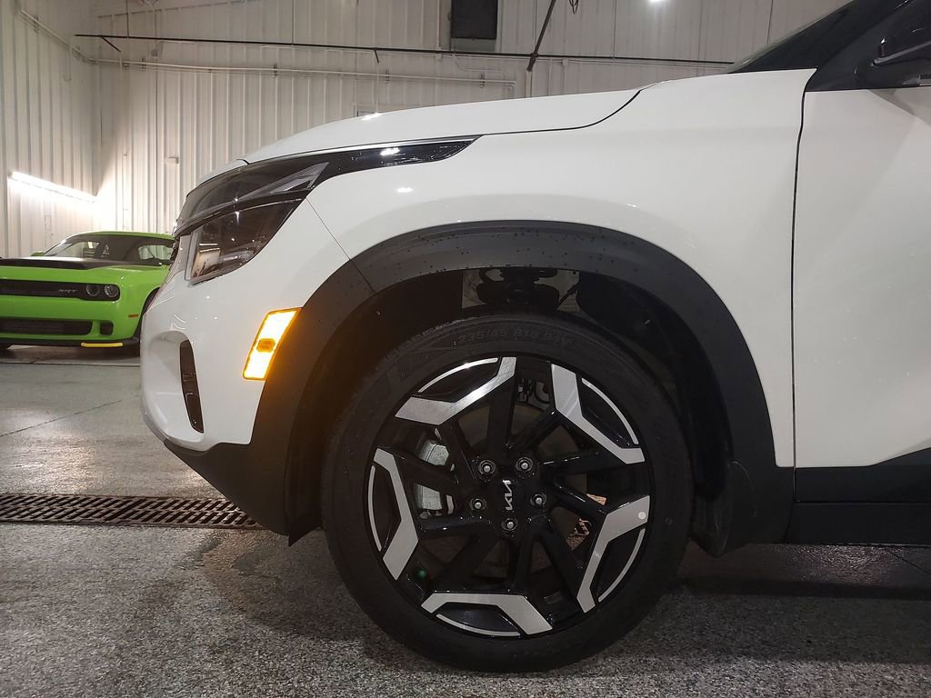 Used 2024 Kia Seltos SX image 16