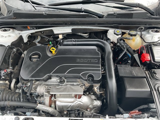 Used 2025 Chevrolet Malibu LT FWD image 13