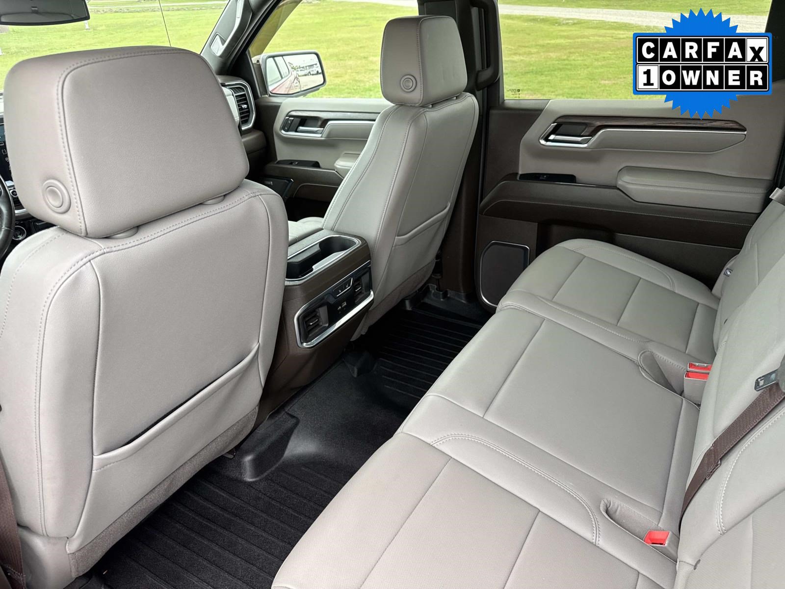 Used 2023 GMC Sierra 1500 SLT w/ SLT Premium Plus Package AWD/4WD image 18