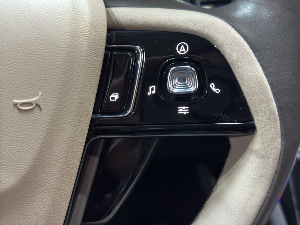 Used 2022 Lincoln Corsair Reserve w/ Equipment Group 201A image 24