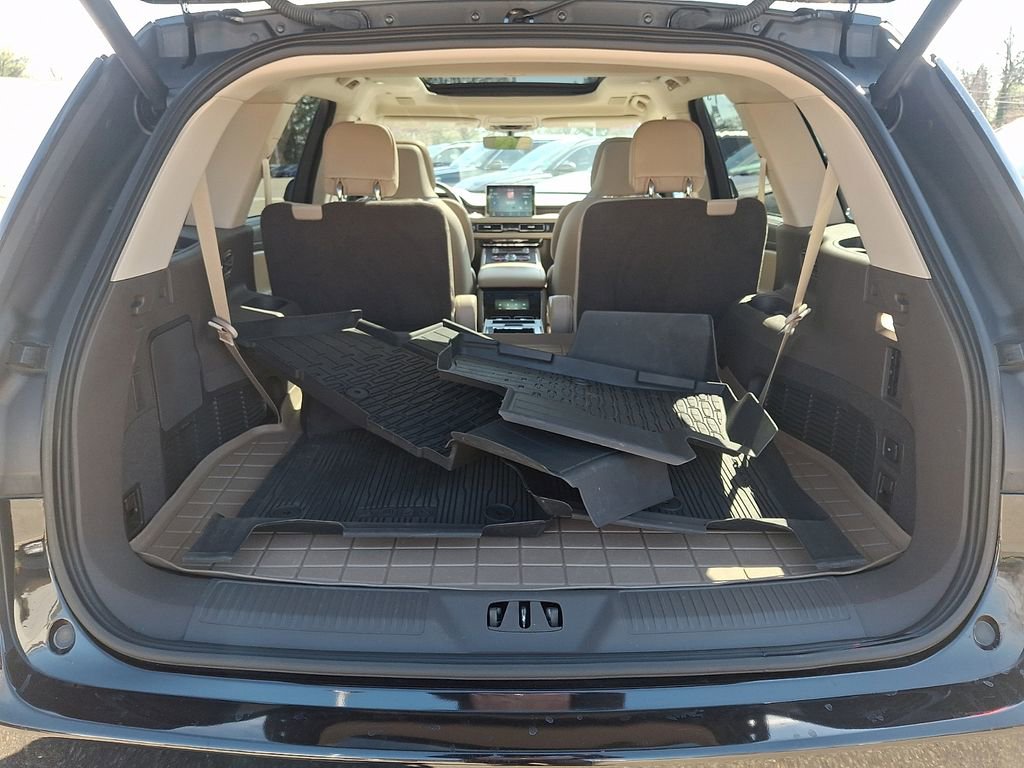 Used 2020 Lincoln Aviator Reserve w/ Equipment Group 202A image 29