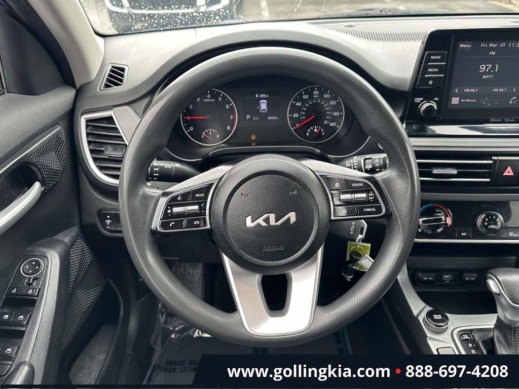Used 2023 Kia Seltos LX image 12