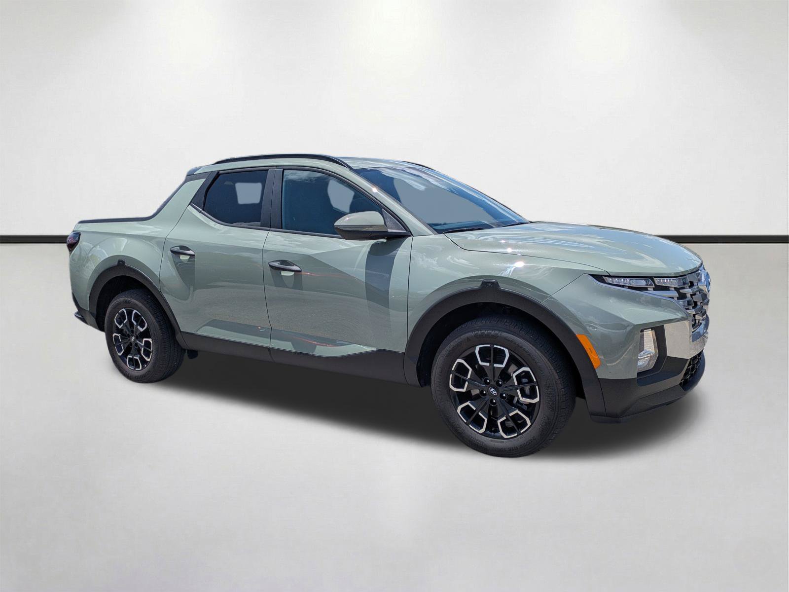 Used 2023 Hyundai Santa Cruz SEL w/ Activity Package AWD/4WD image 2