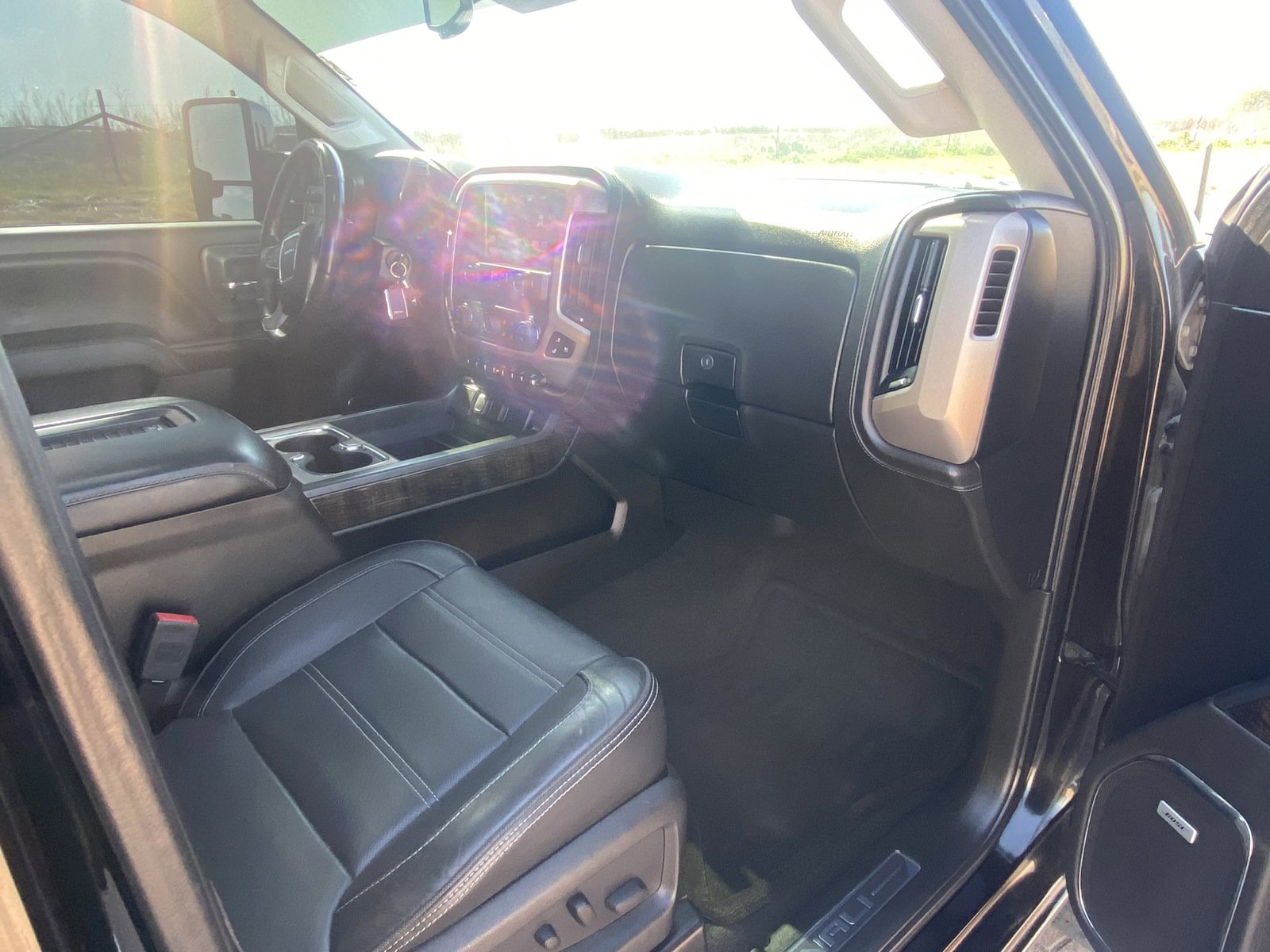 Used 2016 GMC Sierra 2500 Denali w/ Duramax Plus Package image 10