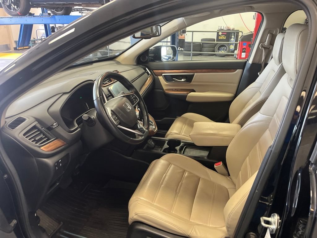 Used 2018 Honda CR-V Touring image 4