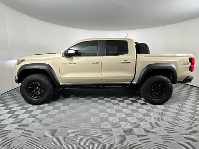 Used 2024 Chevrolet Colorado ZR2 w/ ZR2 Bison Edition AWD/4WD image 9