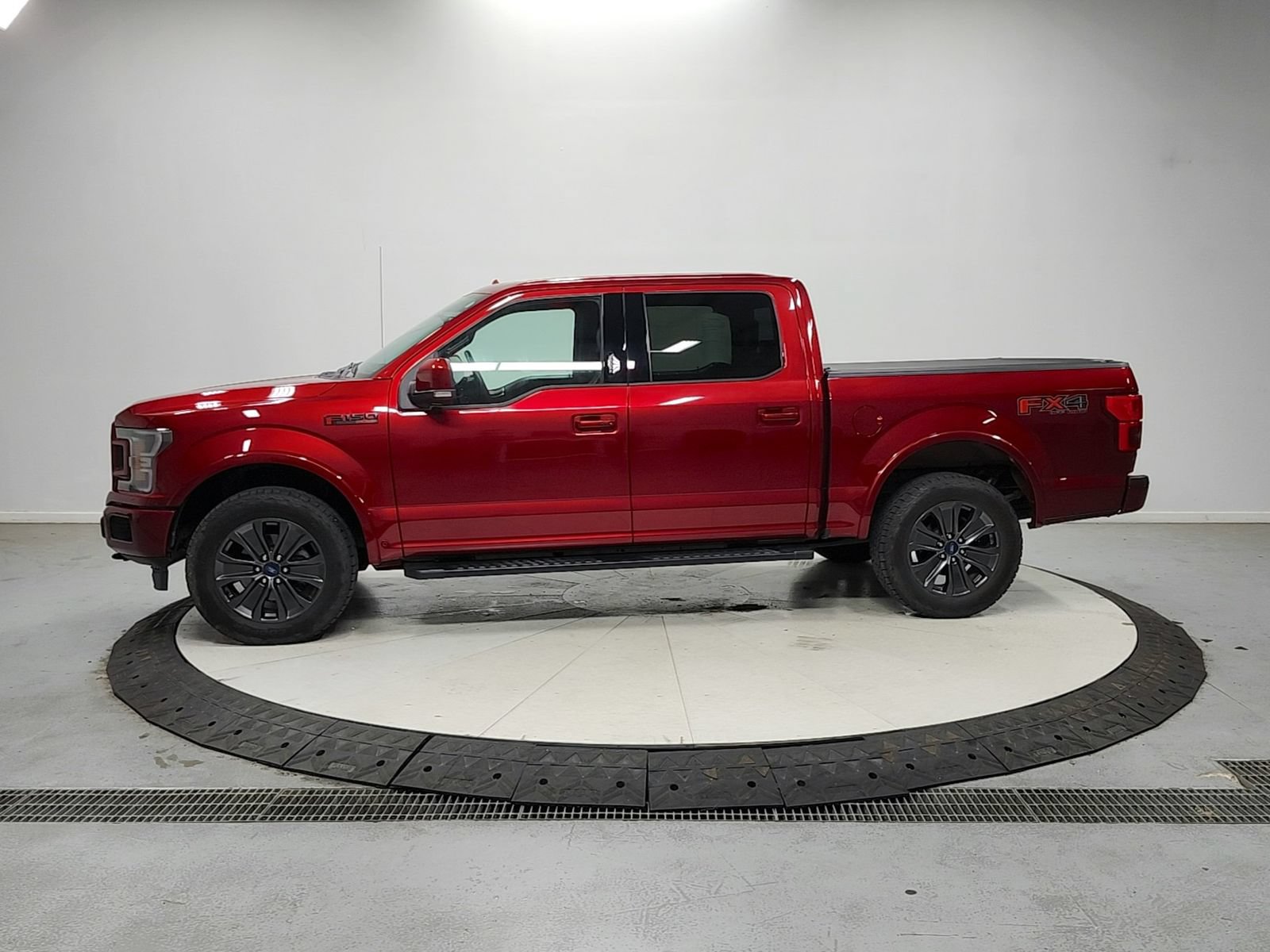Used 2018 Ford F150 Lariat w/ Equipment Group 502A Luxury AWD/4WD image 5