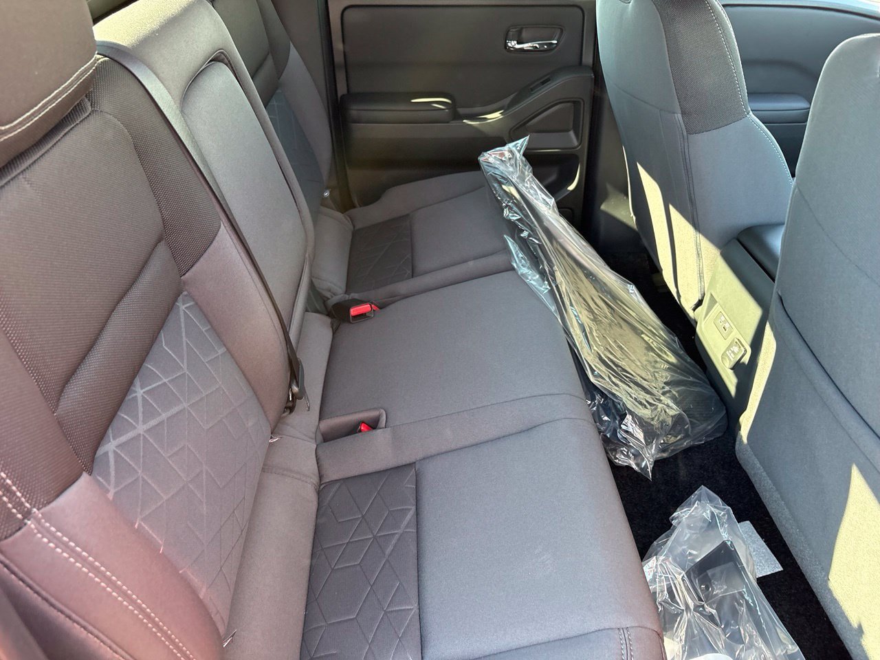 New 2027 Nissan Frontier SV RWD image 14