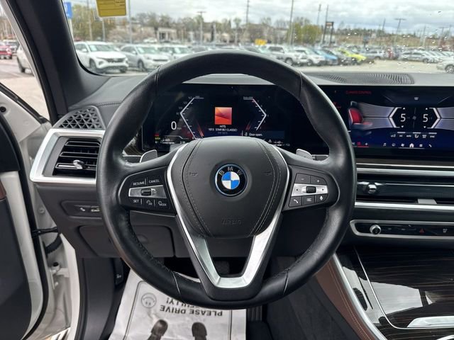 Used 2025 BMW X5 xDrive50e image 15