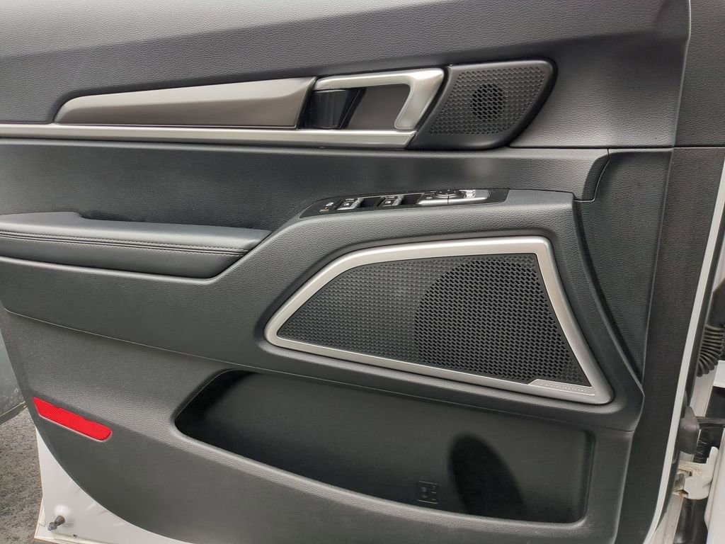 Used 2025 Kia Telluride S image 11