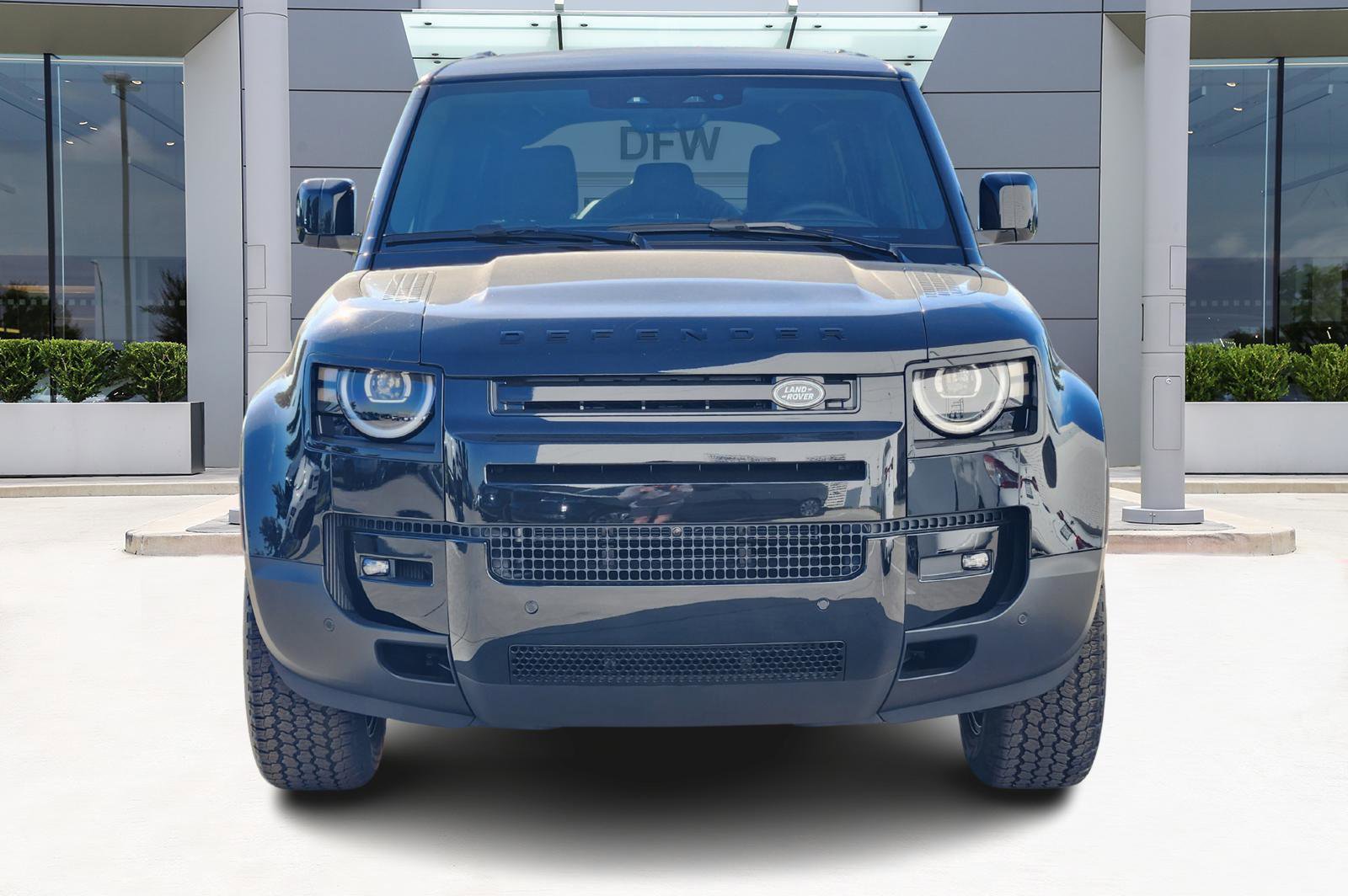 New 2026 Land Rover Defender 110 S image 2
