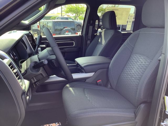 New 2026 RAM 2500 Big Horn AWD/4WD image 8