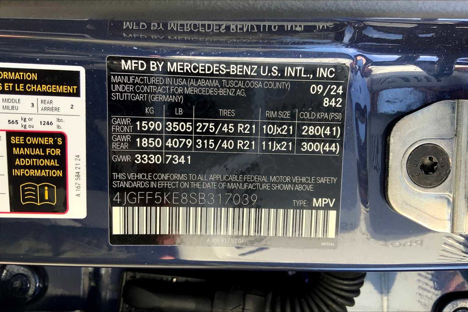 Used 2025 Mercedes-Benz GLS 450 4MATIC image 36