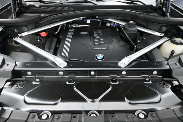 Used 2022 BMW X7 xDrive40i w/ Premium Package AWD/4WD image 25