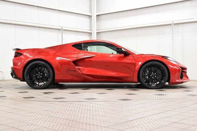 New 2025 Chevrolet Corvette Z06 w/ Stealth Interior Trim Package RWD image 9