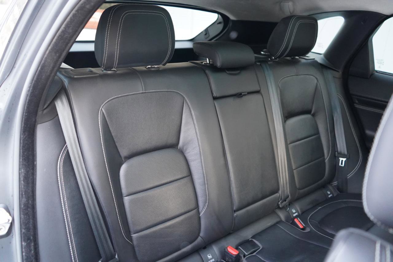 Used 2020 Jaguar F-PACE R-Sport image 75