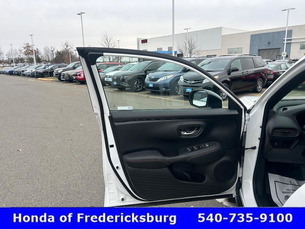 Certified 2026 Honda HR-V Sport image 29