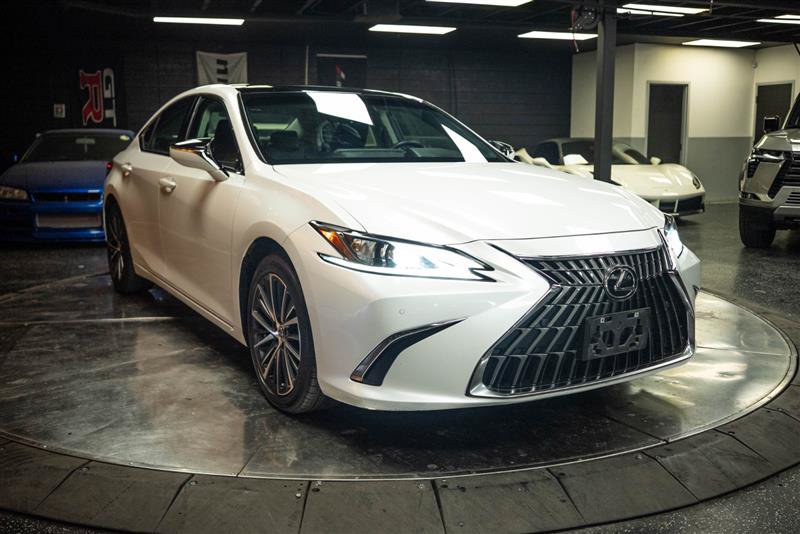 Used 2022 Lexus ES 350 w/ Premium Package FWD image 5
