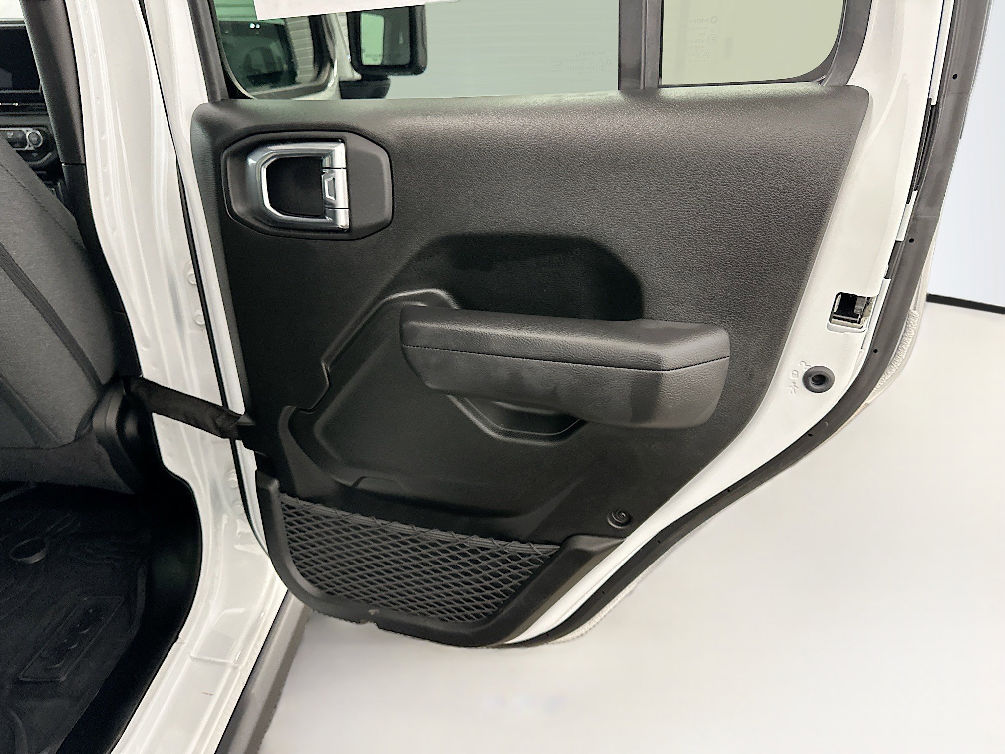 Used 2025 Jeep Wrangler Willys image 30
