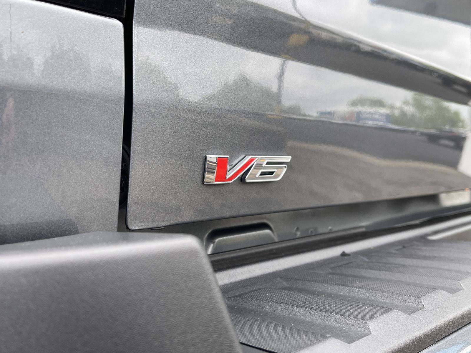 Used 2022 GMC Canyon Elevation w/ Trailering Package AWD/4WD image 11